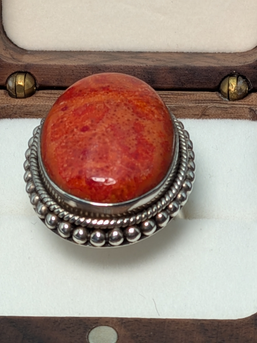 Heavy 13.2g 925 Sterling Silver Red Coral Ring Sz 8.25 - Picture 2 of 10